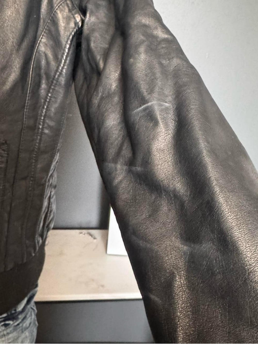 ❌SOLD❌ WarehouseY2K Black faux-leather bomber Jacket - Picture 4 of 8